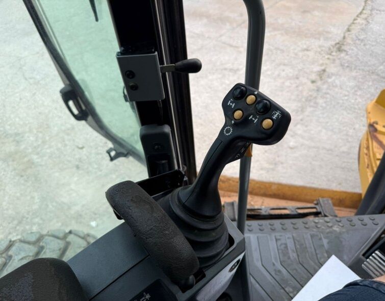 CATERPILLAR  140M3 ***MATRICULADA***
